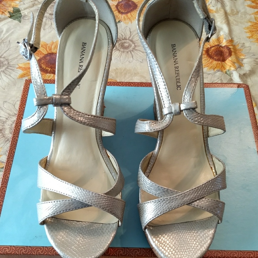 Banana Republic wedge sandals